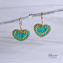 Load image into Gallery viewer, Lilly earrings

