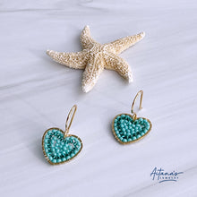 Load image into Gallery viewer, Lilly earrings
