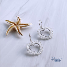 Load image into Gallery viewer, Kelly earrings
